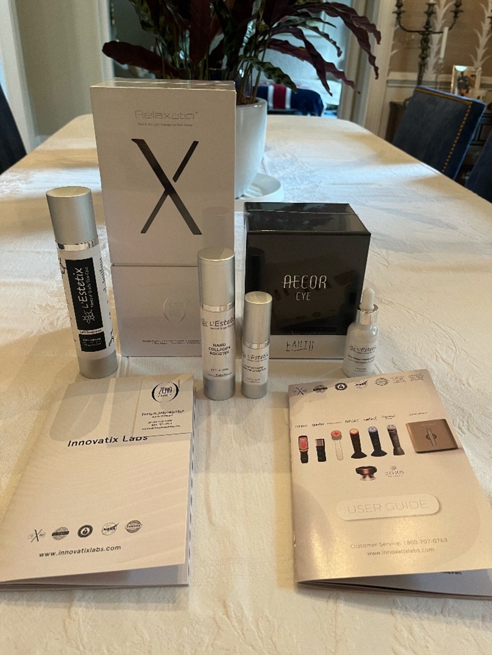 Zero Gravity Relaxatio Red/IR Light Therapy + Aecor Eye Luxury Bundle